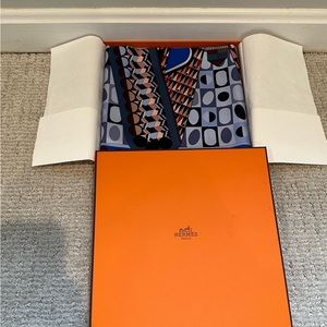 Hermès les ailes de la soie silk butterfly scarf